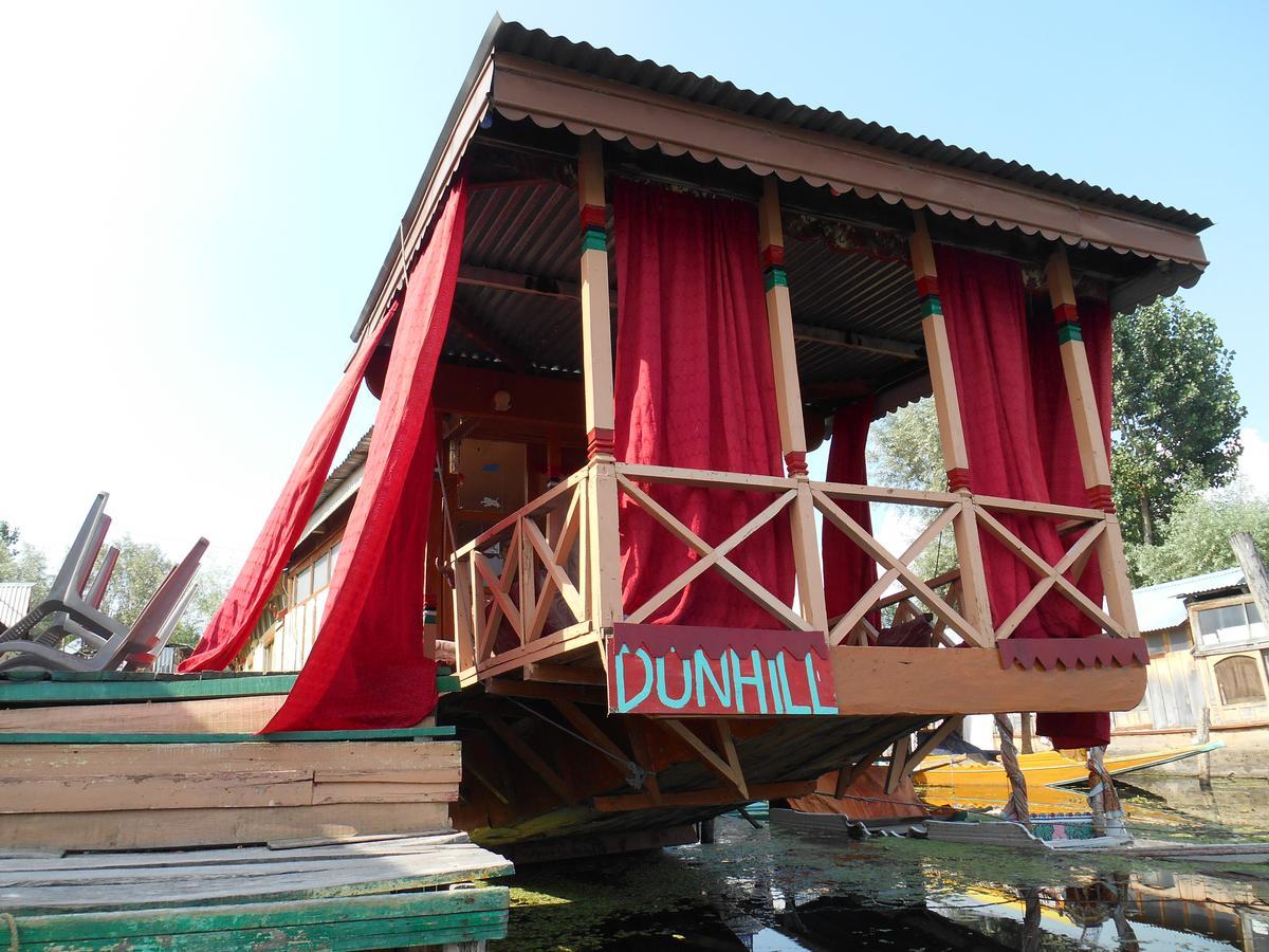 Houseboat Dunhill Bed and Breakfast Srīnagar Exteriör bild